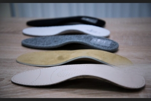 iGelSoles: Tech for Your Feet - Glycerin-Filled, Adaptive, and Reactive Shoe Insoles